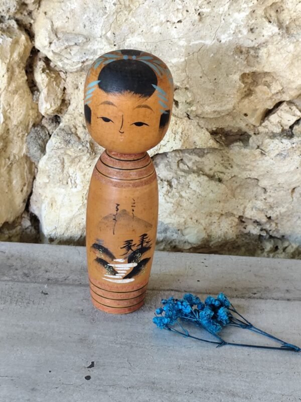 Ancienne poupée japonaise  kokeshi en bois