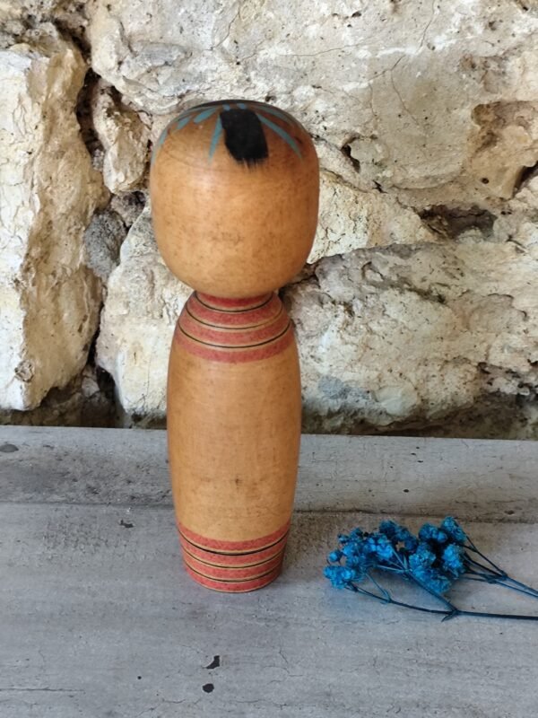 Ancienne poupée japonaise  kokeshi en bois – Image 4