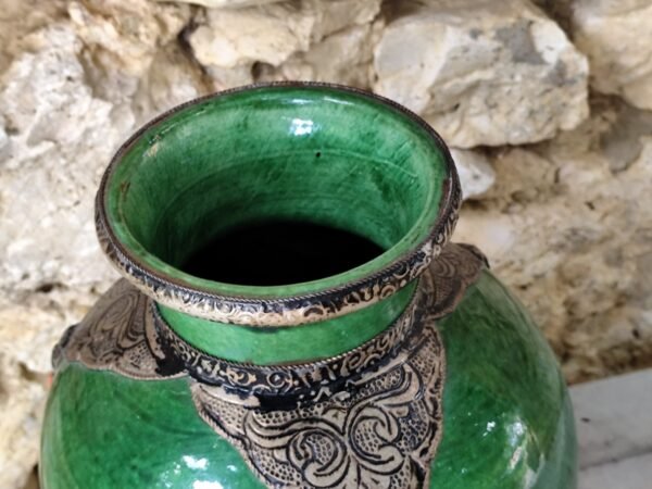 Grand vase marocain en céramique de couleur verte – Image 2
