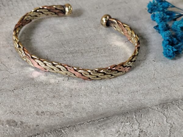 Bracelet en cuivre tressage artisanal – Image 4