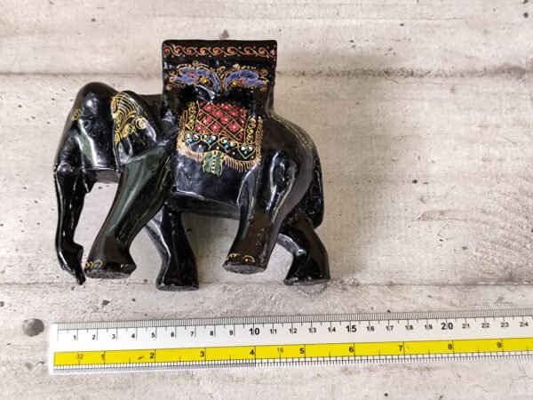ancienne statue éléphant en papier mâché  noir avec motifs – Image 8