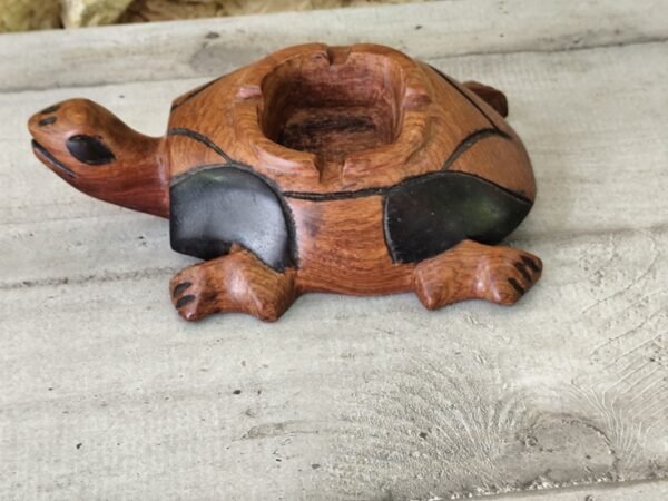 Ancien cendrier tortue en bois teck – Image 4