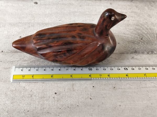 Canard sculpté en bois de thuya – Image 6