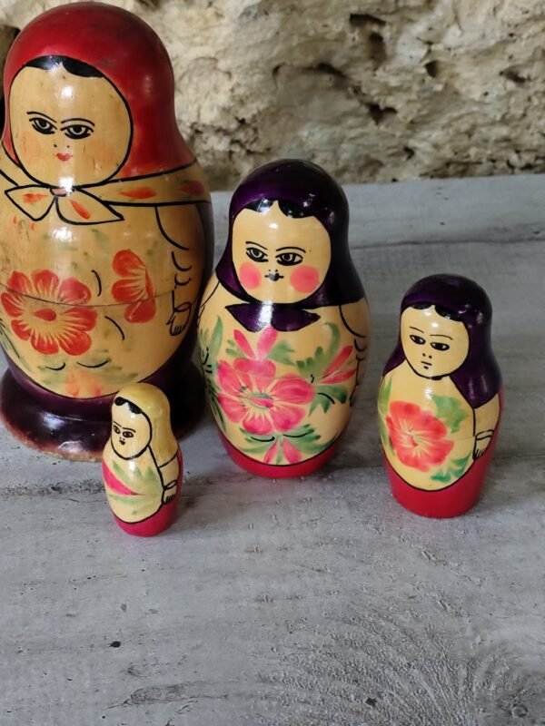Lot de poupées anciennes russes en bois matryoshka anciennes – Image 4