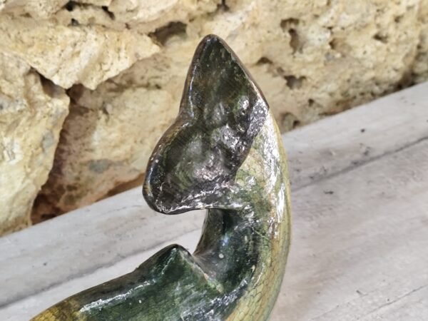 Ancienne statue japonaise en forme de poisson en papier mâché. – Image 5