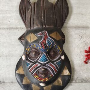 Ghana Africa masque mural suspendu, Fabriqué par les Ashanti, Perles, bronze et bois, Folkart africain