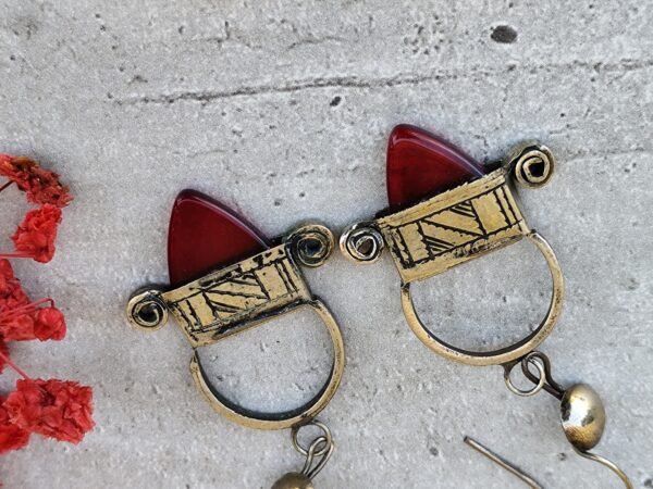 Boucles d'oreilles touareg en argent ingal, bijoux touaregs, boucles d'oreilles en verre rouge – Image 3