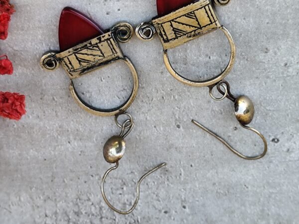 Boucles d'oreilles touareg en argent ingal, bijoux touaregs, boucles d'oreilles en verre rouge – Image 4