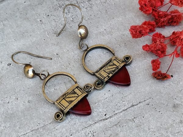 Boucles d'oreilles touareg en argent ingal, bijoux touaregs, boucles d'oreilles en verre rouge – Image 5