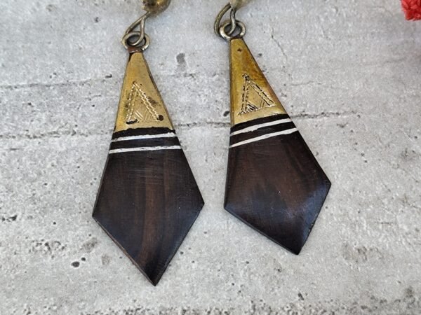 Bijou touareg ethnique boucle d'oreille ethnique en bois d'ébène du niger – Image 3