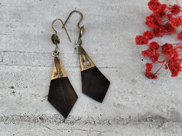 Bijou touareg ethnique boucle d'oreille ethnique en bois d'ébène du niger – Image 5