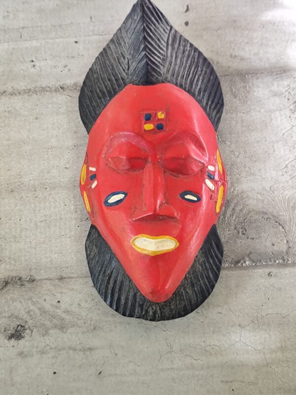 Masque ethnique africain tribal en bois peint – Image 2