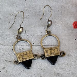 Boucles d'oreilles touareg en argent ingal, bijoux touaregs, boucles d'oreilles en verre noir