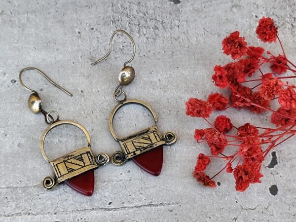 Boucles d'oreilles touareg en argent ingal, bijoux touaregs, boucles d'oreilles en verre rouge – Image 2