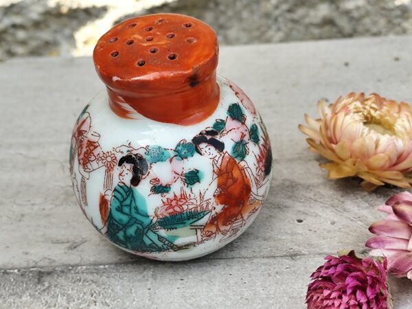 Ancienne salière japonaise en porcelaine. – Image 4