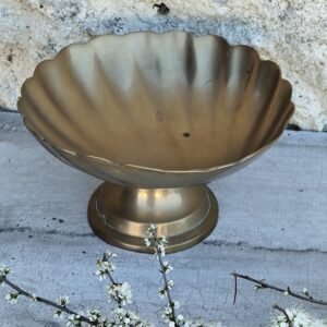 Coupe ancienne en laiton – Bol vintage sur piédouche – Laiton patiné – Décoration poétique & intemporelle