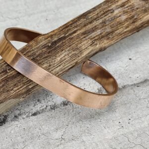 Bracelet en cuivre artisanal du Maroc – Bijou bien‑être, style berbère minimaliste