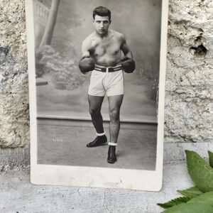 Photographie ancienne d’un boxeur – Studio début XXᵉ siècle