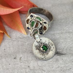 Bague Touareg Émaillée – Métal Traditionnel & Pierre Verte