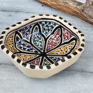 Bol marocain en céramique – Motif floral géométrique peint à la main