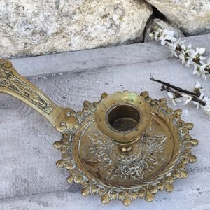 Ancien Bougeoir en Laiton Élégance d’antan – Lumière & Intimité