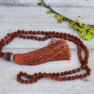 Mala Rudraksha – Ancrage, Protection & Énergie Sacrée