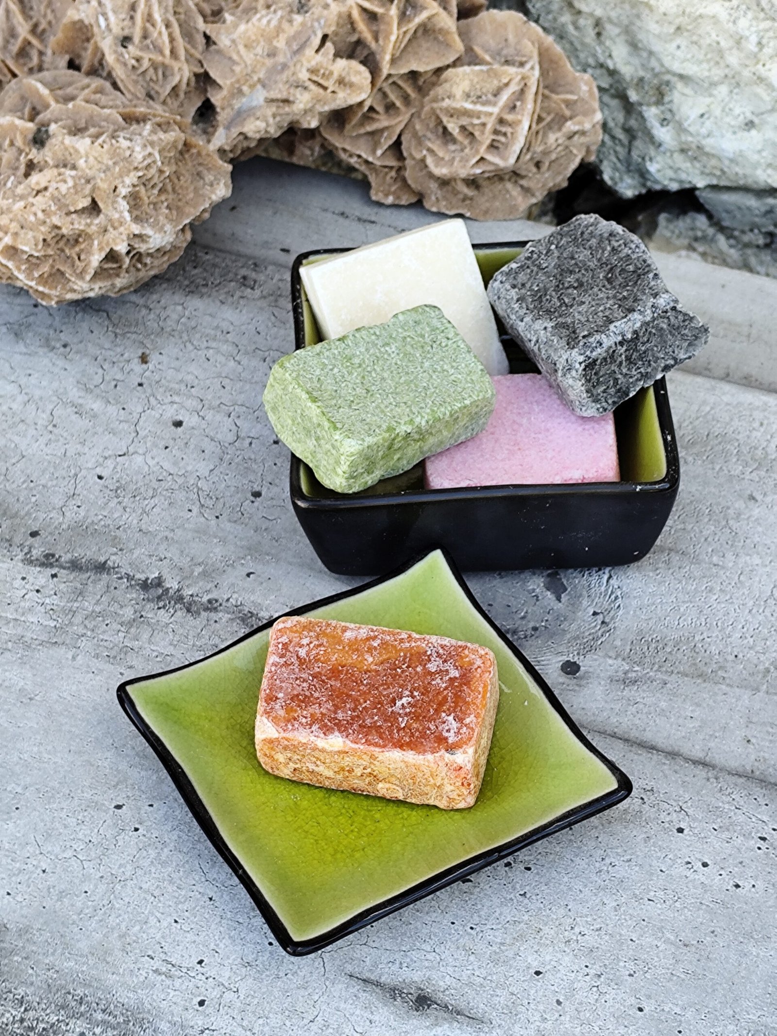 Carrés de Parfum Solide Artisanaux – Ambre, Musc, Jasmin, Rose & Patchouli